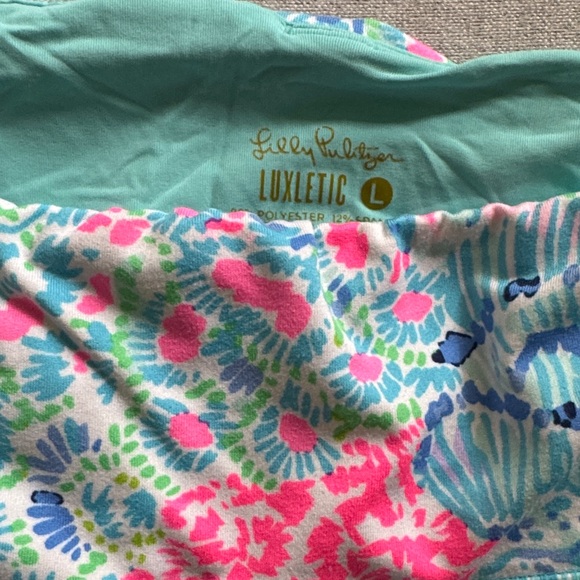 Lilly Pulitzer Luxletic 3/4 Leggings with side pocket size large - Picture 2 of 5